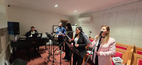                                           St. George Choir (in Chaldean)
                                          